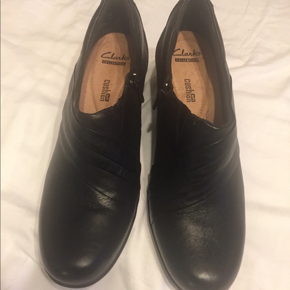 clarks womens shoes with zipper